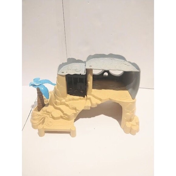 1994 Fisher Price Great Adventures Pirate Ship '95 Skull Island FLAWS Incomplete - Picture 7 of 13
